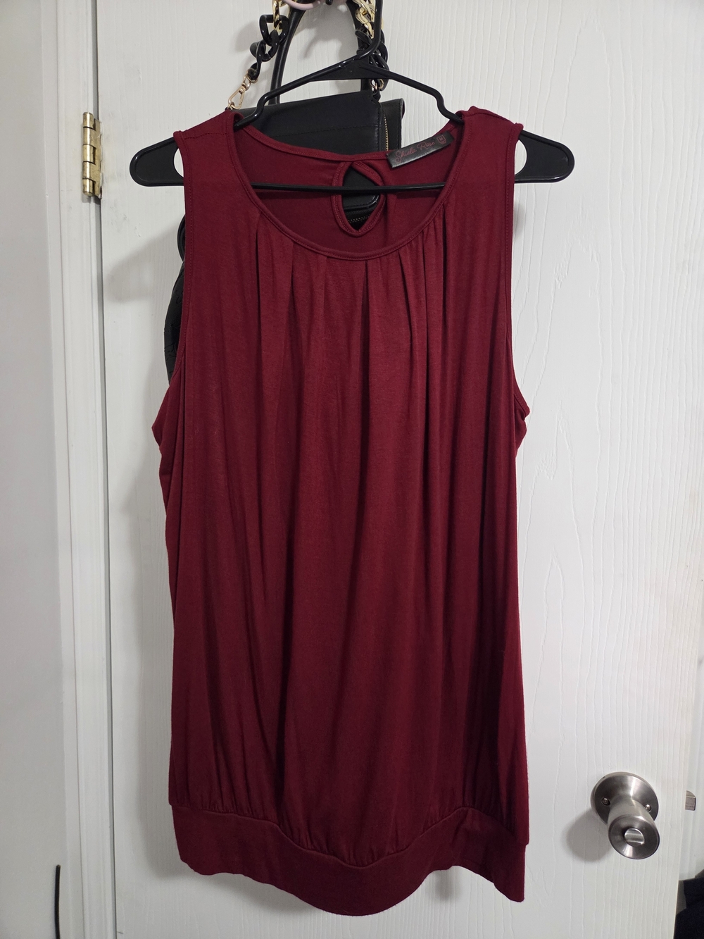 Sheila Rose Burgundy Sleeveless Tunic Blouse Size M